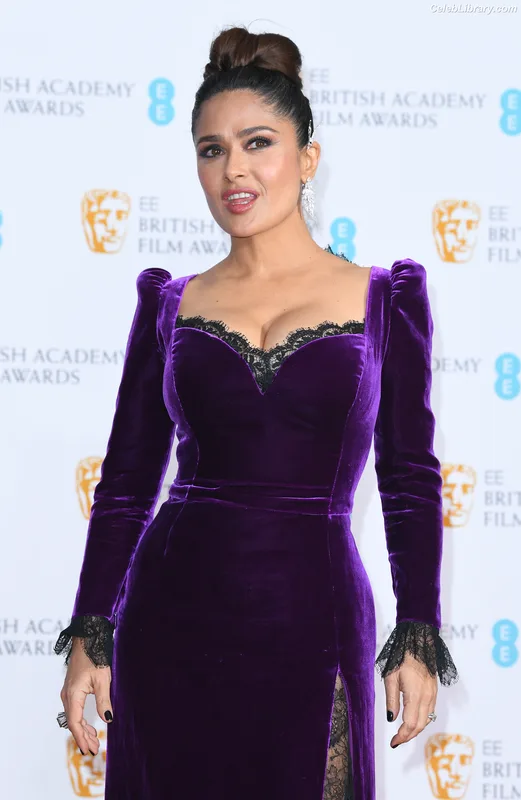 Salma Hayek photo 23 of 3053