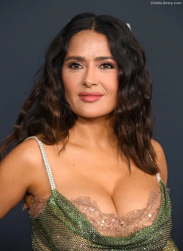 Salma Hayek photo 22 of 3053