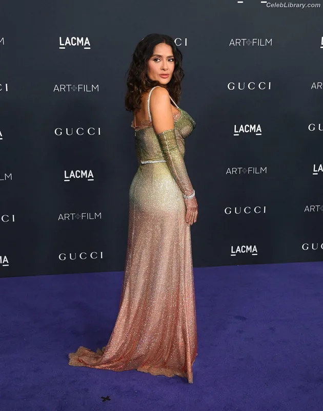 Salma Hayek photo 21 of 3053