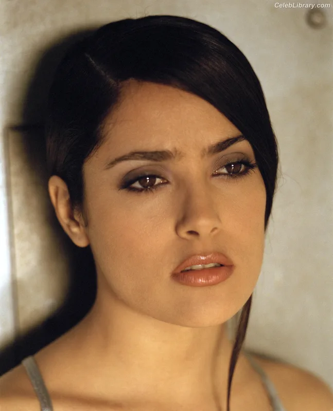 Salma Hayek photo 9 of 3053