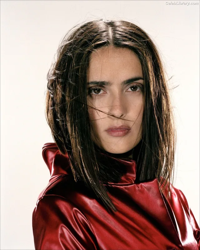 Salma Hayek photo 24 of 3053