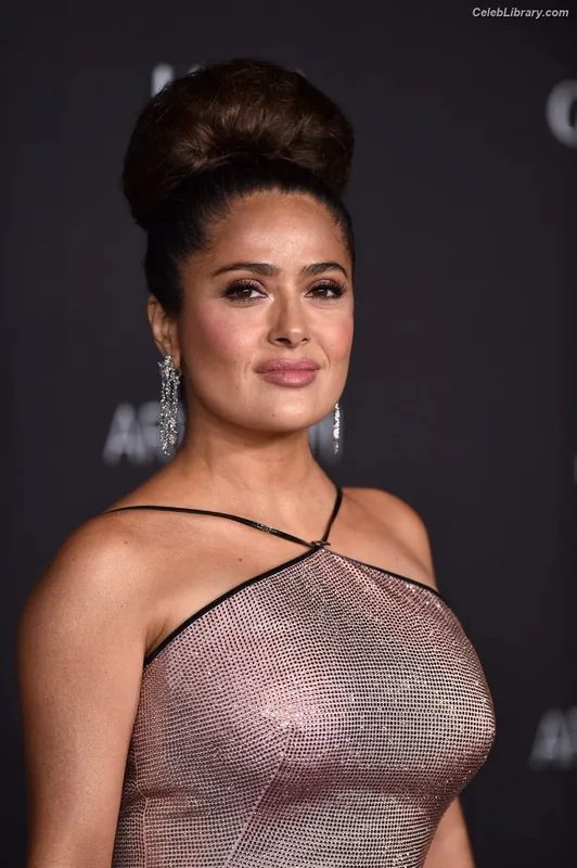 Salma Hayek photo 8 of 3053