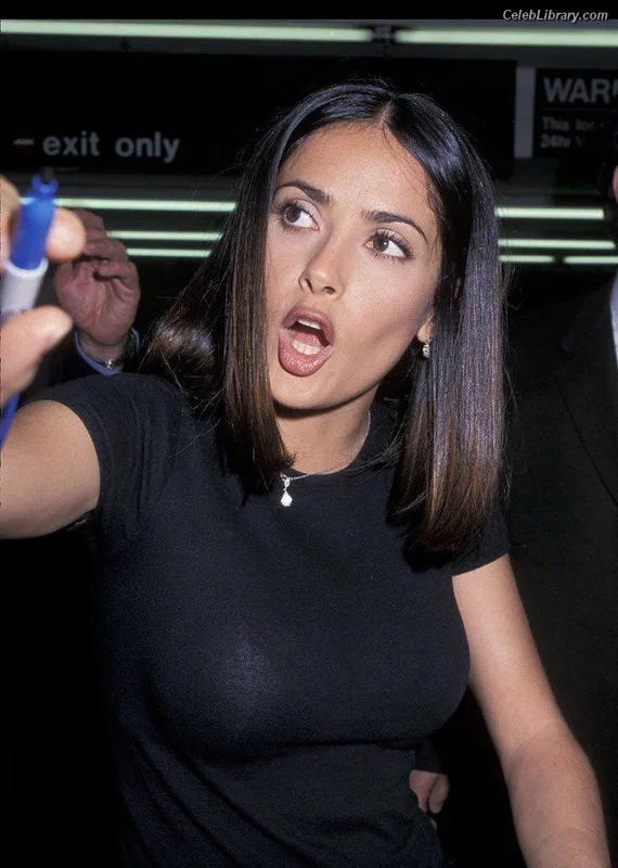 Salma Hayek photo 20 of 3053