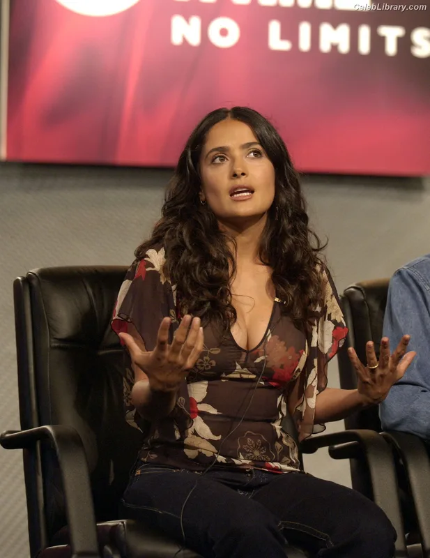 Salma Hayek photo 10 of 3053