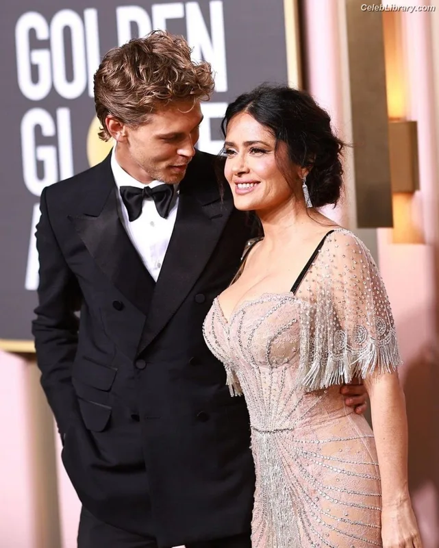 Salma Hayek photo 5 of 3053