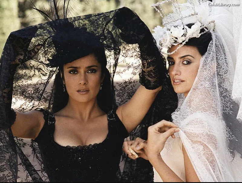 Salma Hayek photo 10 of 3053