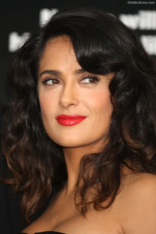 Salma Hayek photo 2 of 3053