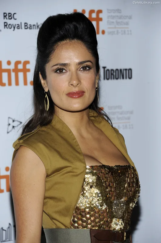 Salma Hayek photo 6 of 3053