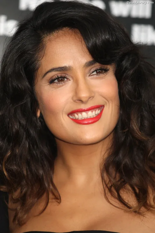 Salma Hayek photo 8 of 3053
