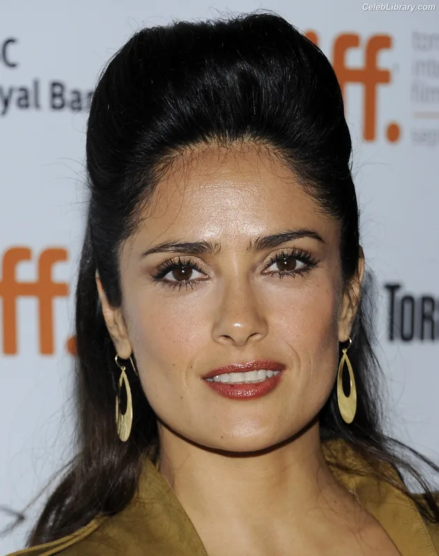 Salma Hayek photo 20 of 3053