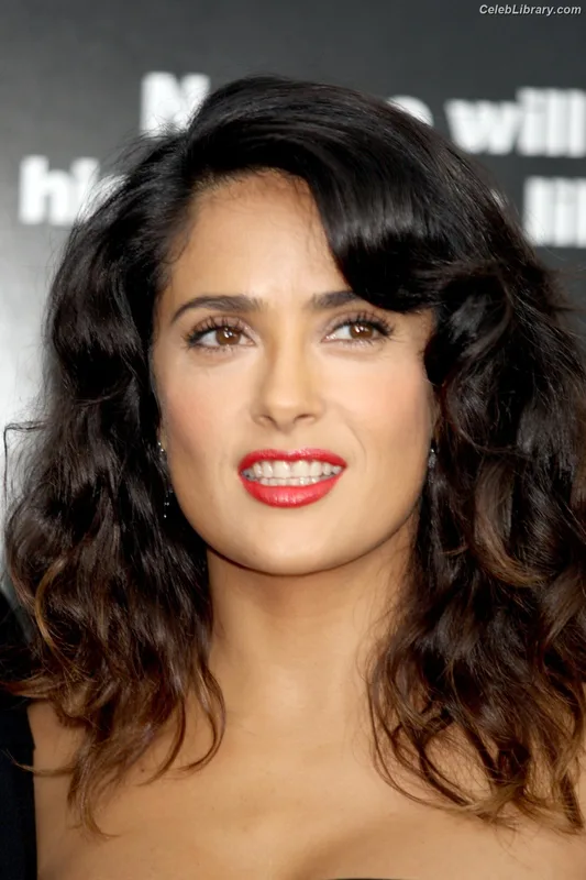 Salma Hayek photo 24 of 3053