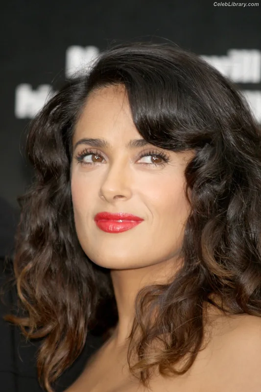 Salma Hayek photo 2 of 3053