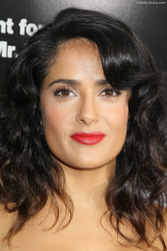 Salma Hayek photo 6 of 3053