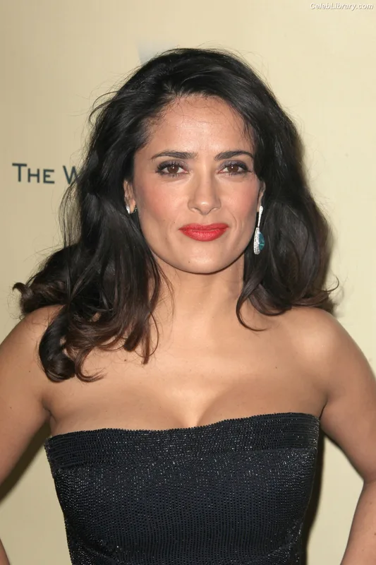 Salma Hayek photo 7 of 3053