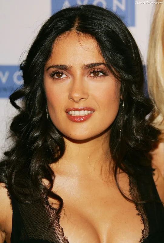 Salma Hayek photo 14 of 3053