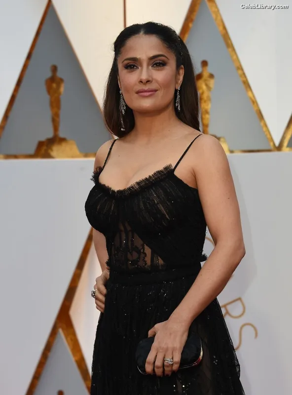 Salma Hayek photo 16 of 3053