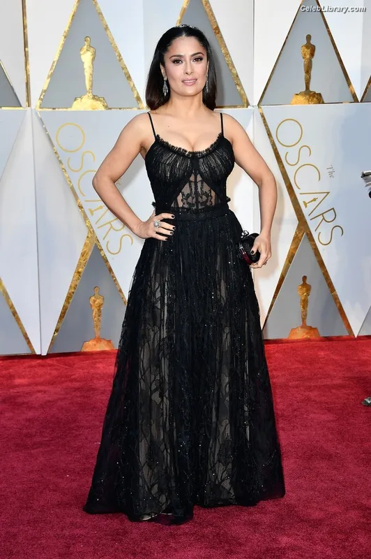 Salma Hayek photo 23 of 3053