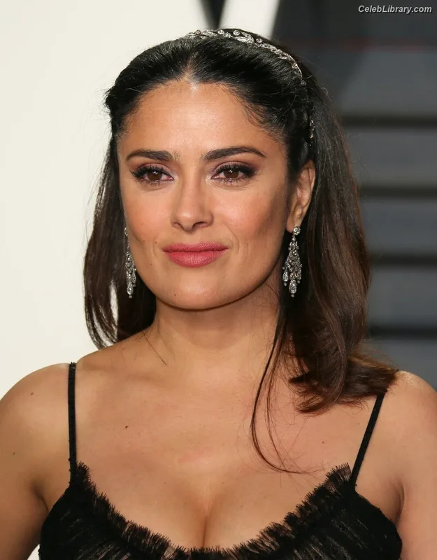 Salma Hayek photo 14 of 3053