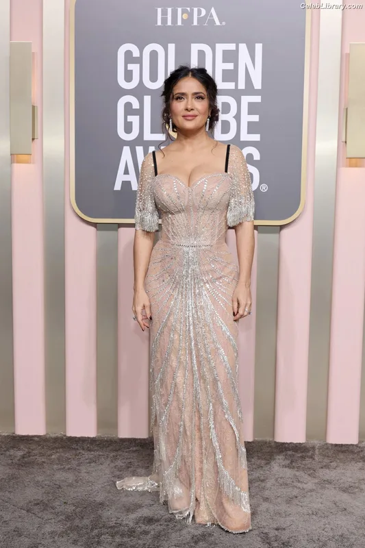Salma Hayek photo 4 of 3053