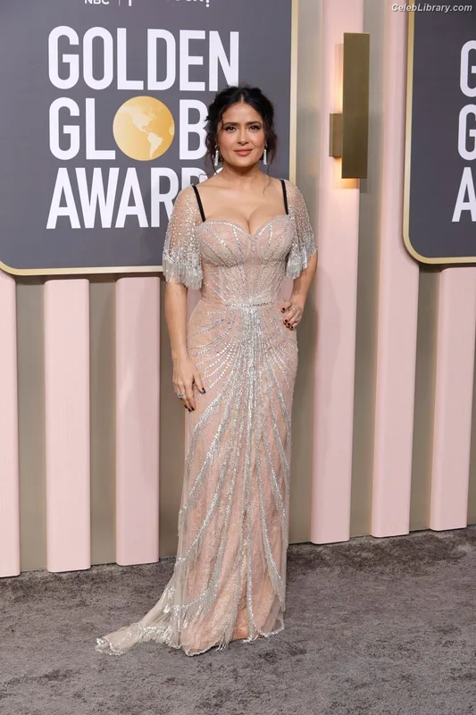 Salma Hayek photo 24 of 3053