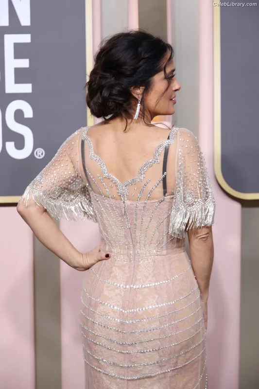 Salma Hayek photo 5 of 3053