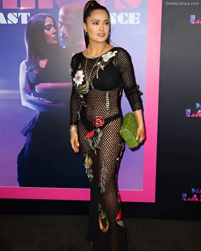 Salma Hayek photo 12 of 3053