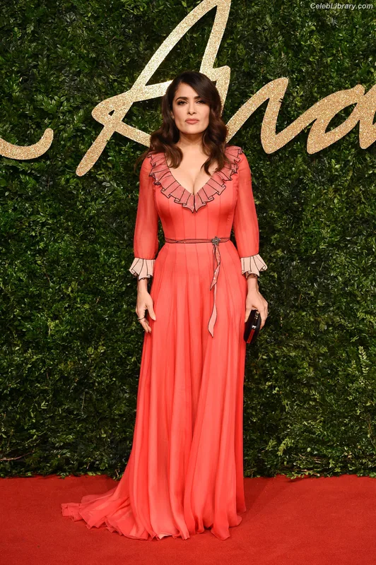 Salma Hayek photo 14 of 3053