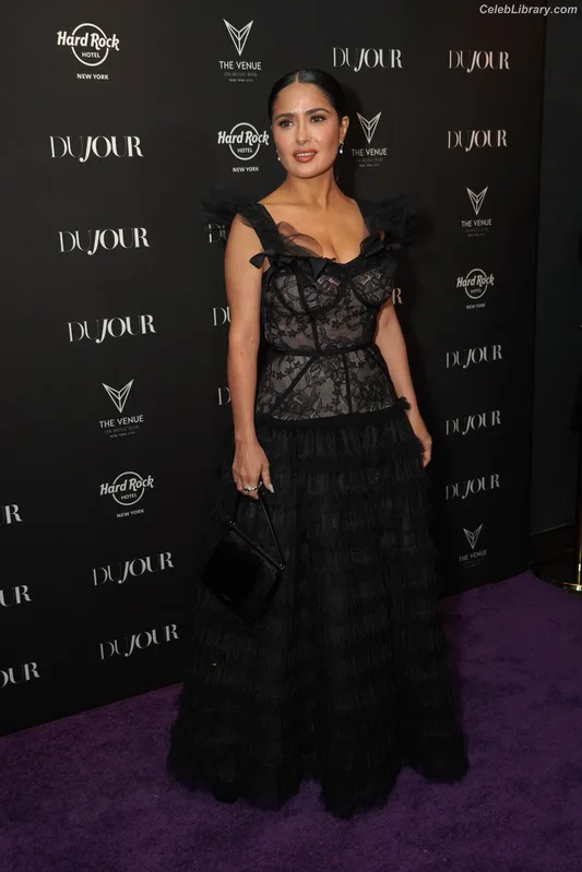 Salma Hayek photo 24 of 3053