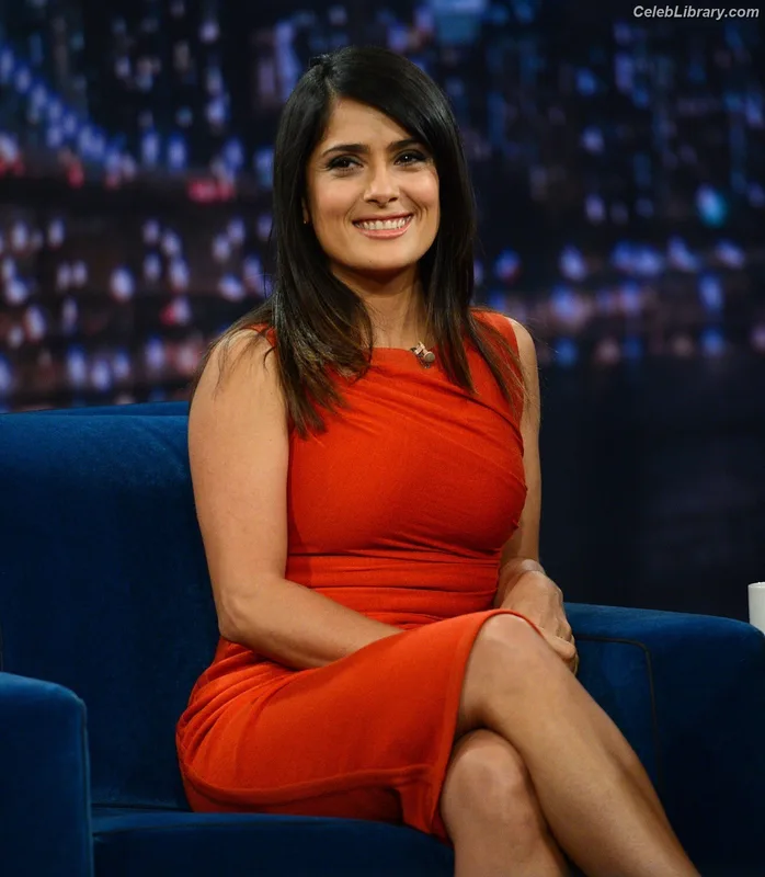 Salma Hayek photo 24 of 3053