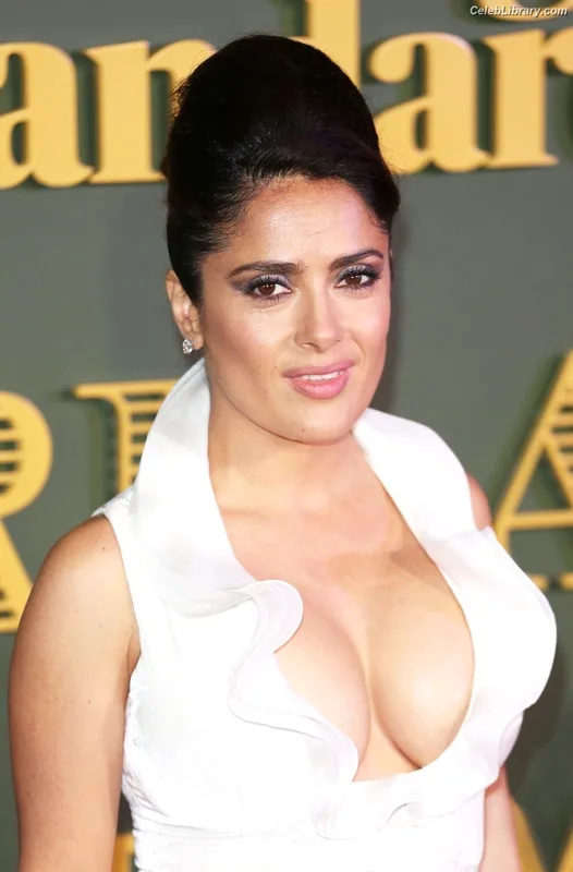 Salma Hayek photo 24 of 3053