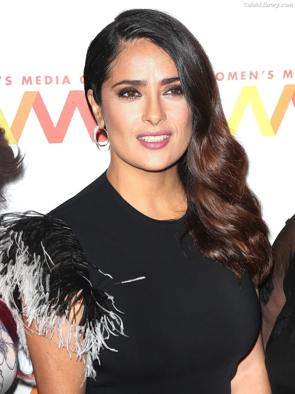 Salma Hayek photo 23 of 3053