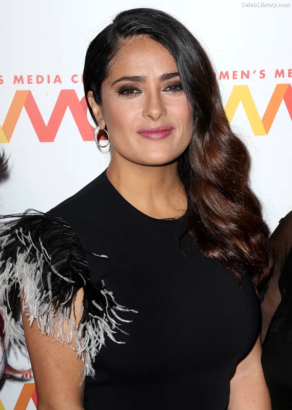 Salma Hayek photo 2 of 3053