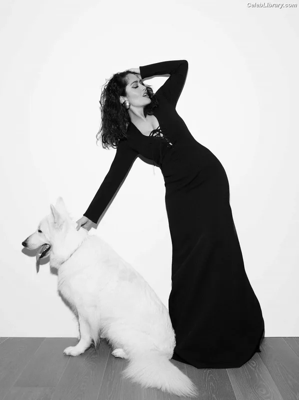 Salma Hayek photo 21 of 3053
