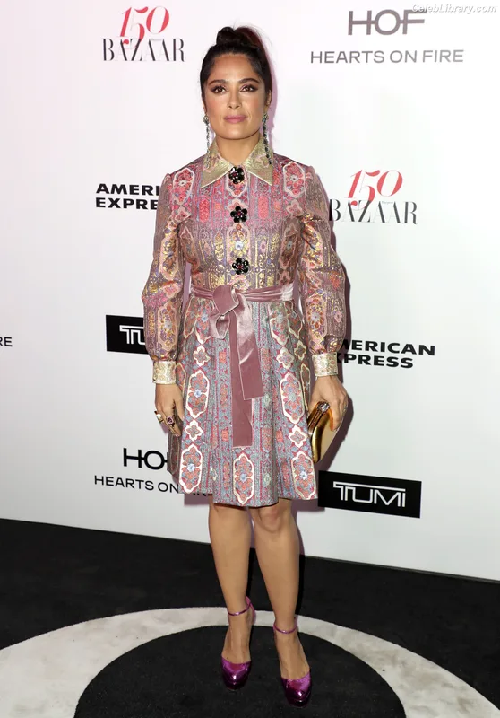 Salma Hayek photo 14 of 3053
