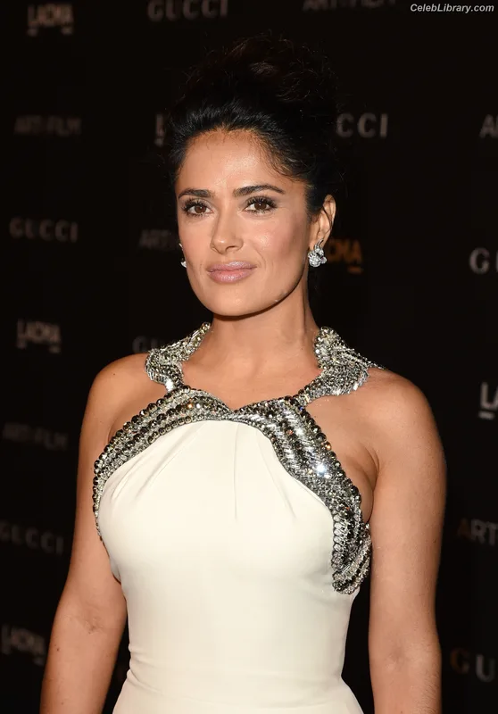 Salma Hayek photo 15 of 3053