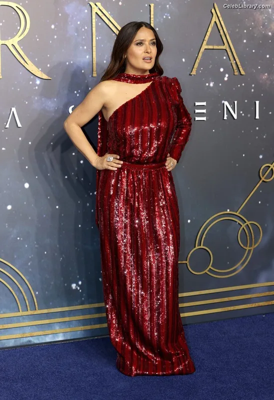 Salma Hayek photo 20 of 3053