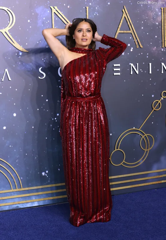 Salma Hayek photo 4 of 3053