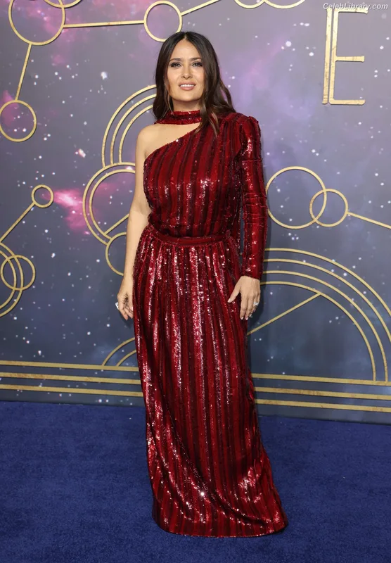 Salma Hayek photo 10 of 3053