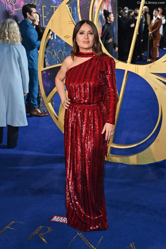 Salma Hayek photo 12 of 3053