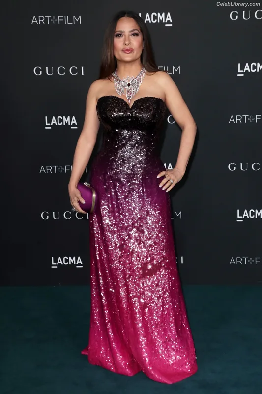 Salma Hayek photo 24 of 3053