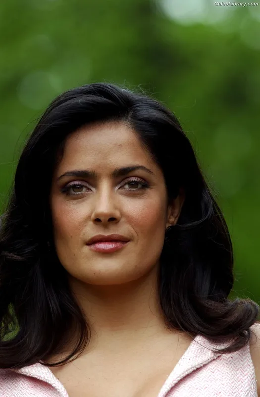 Salma Hayek photo 22 of 3053