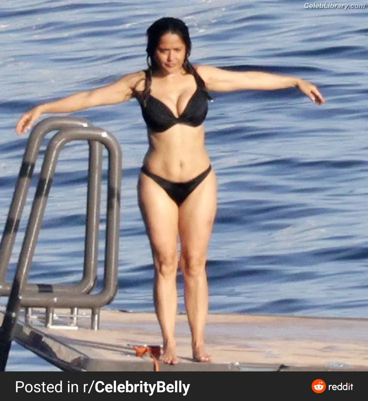Salma Hayek photo 14 of 3053