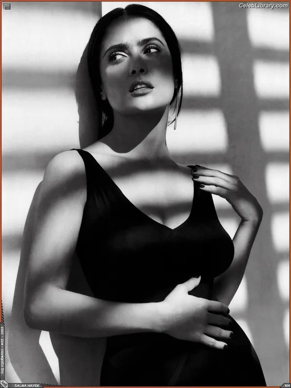 Salma Hayek photo 23 of 3053