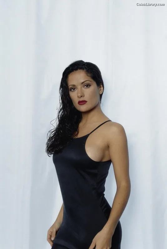 Salma Hayek photo 2 of 3053