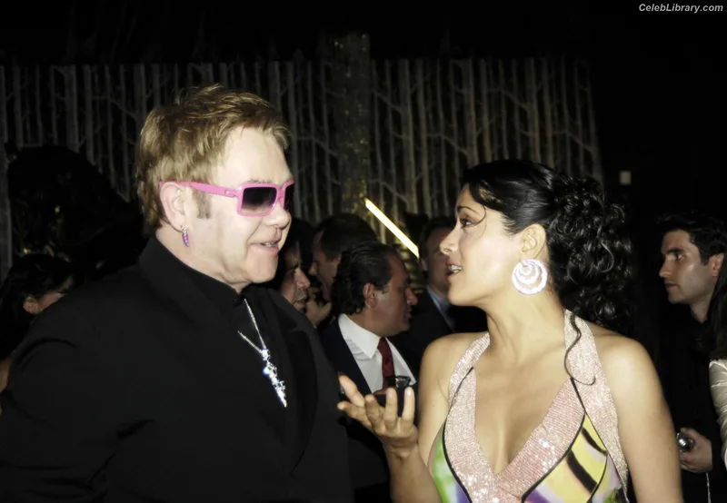 Salma Hayek photo 17 of 3053
