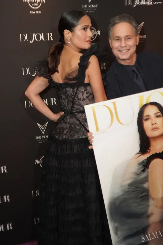 Salma Hayek photo 13 of 3053