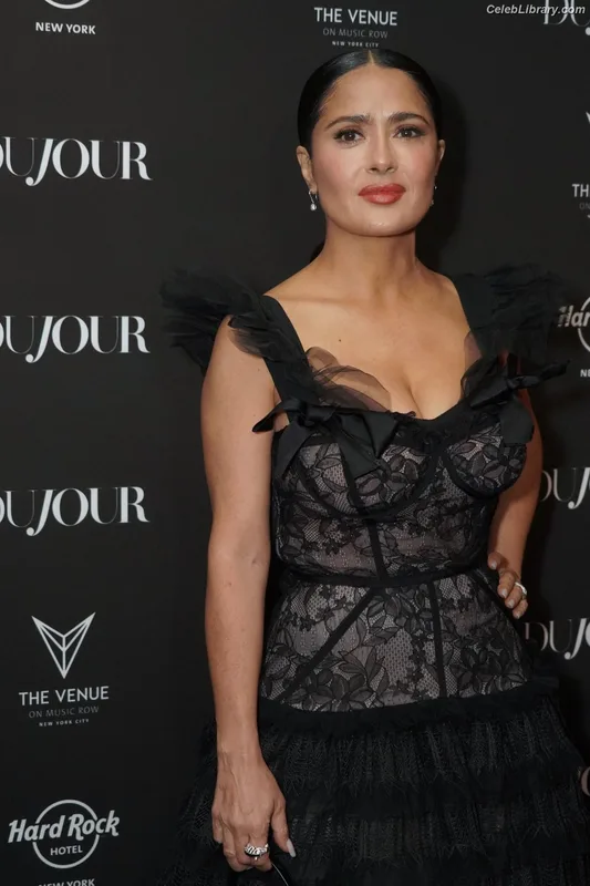 Salma Hayek photo 21 of 3053