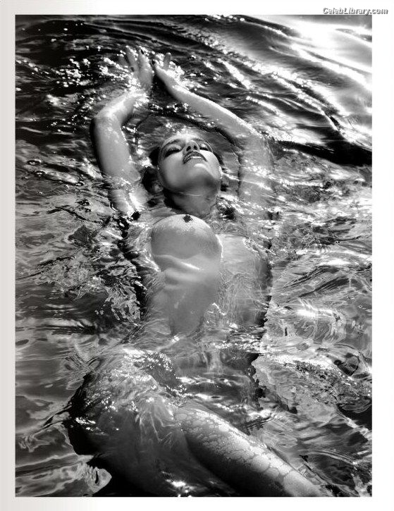Samantha Gradoville photo 2 of 124