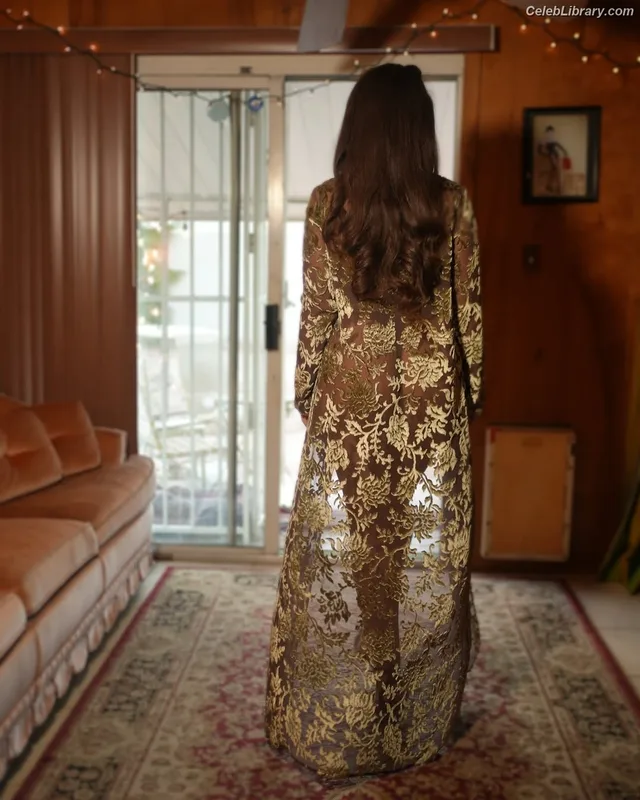 Samantha Irvin photo 18 of 623