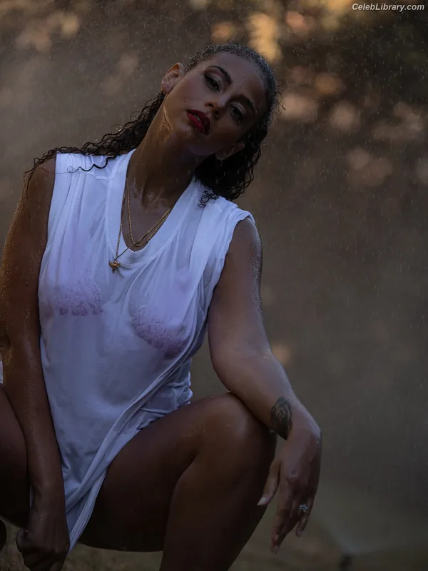 Samantha Irvin photo 23 of 623